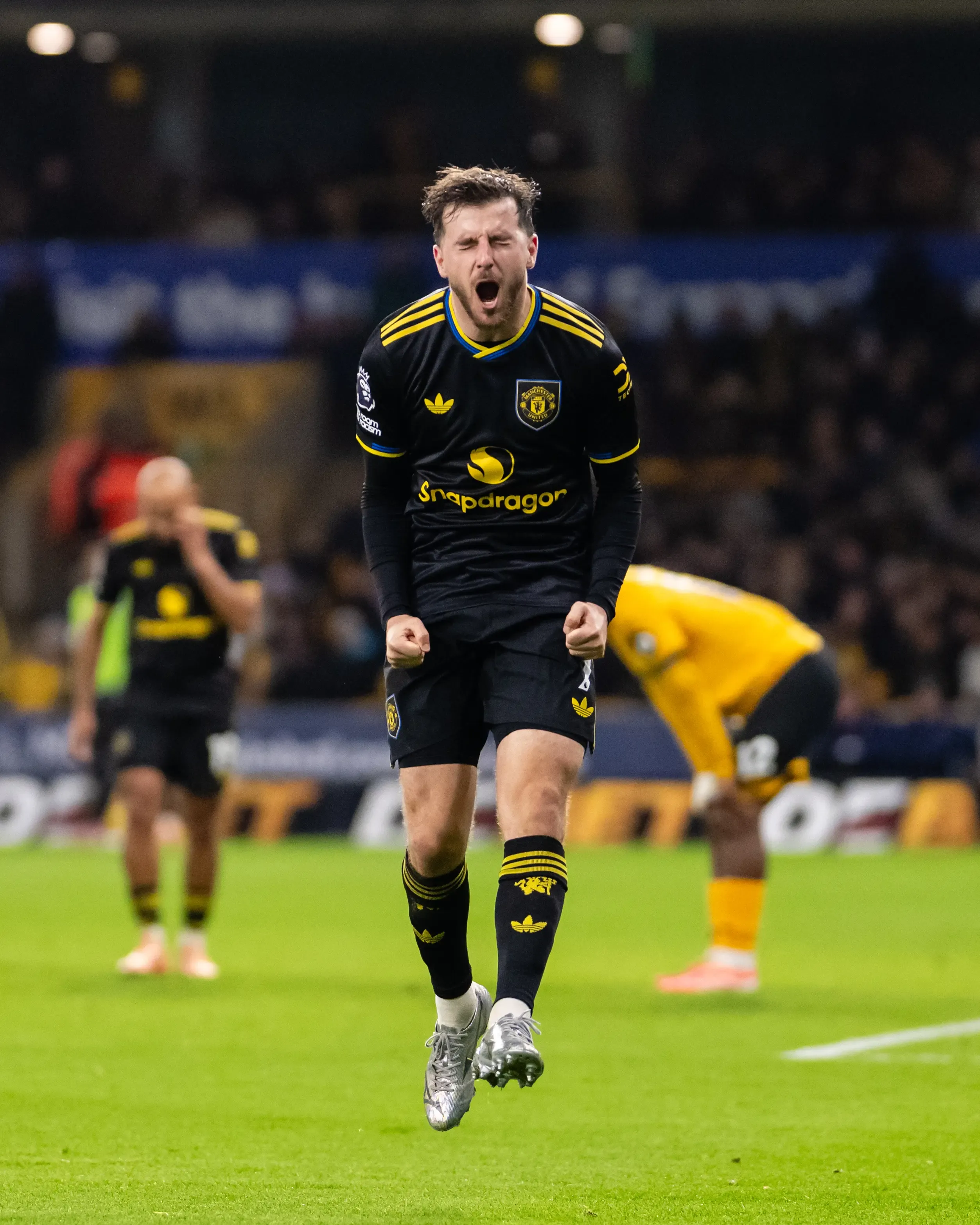 क्या मैनचेस्टर यूनाइटेड ने वॉल्व्स को 4-1 से हराया?