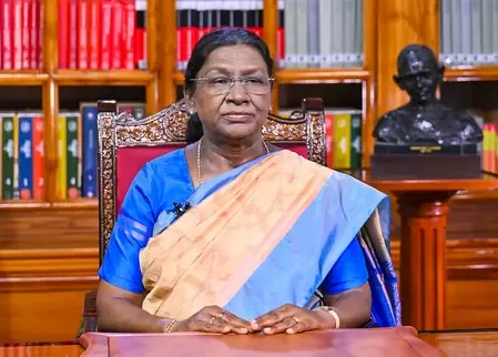 President Droupadi Murmu Celebrates Holi with Heartfelt Greetings