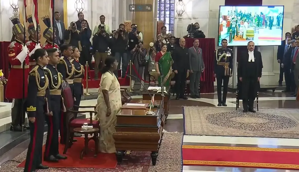 Did President Murmu Administer Oath of Office to CJI Surya Kant?