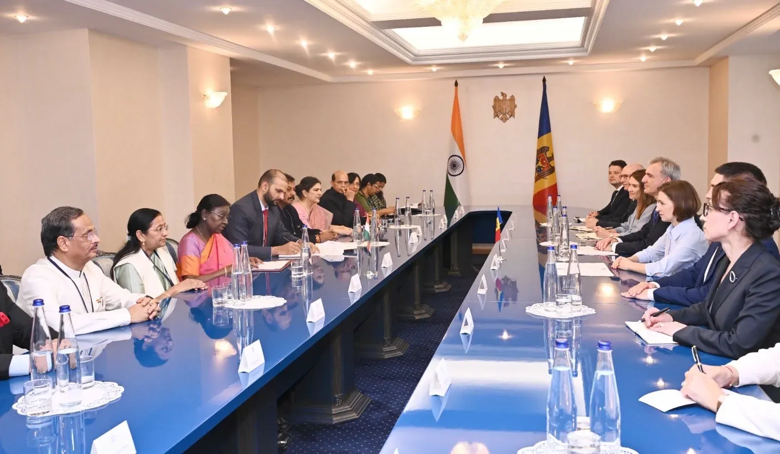 President Murmu holds historic first talks with Moldova's Sandu in Chisinau