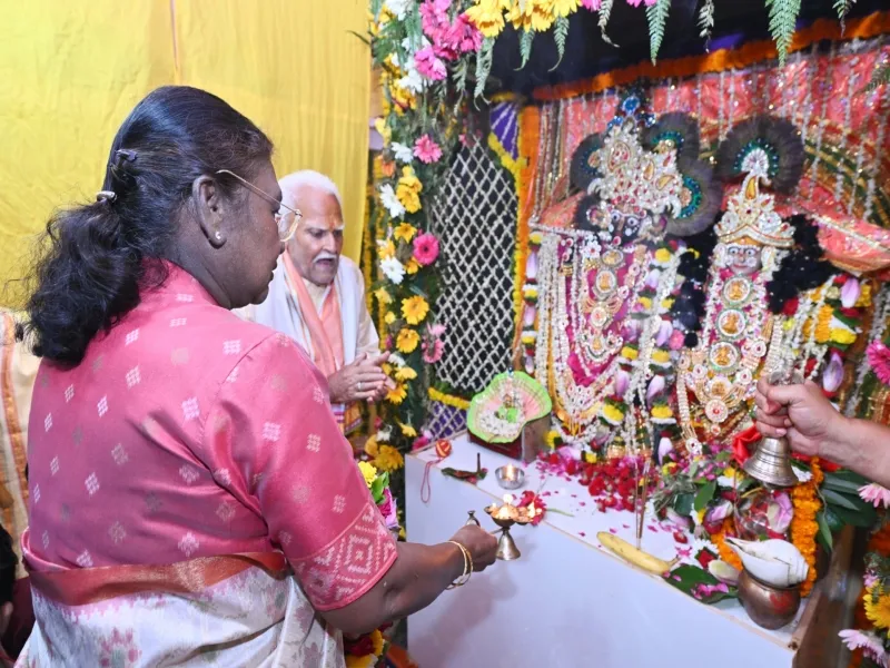 Did President Murmu Offer Prayers at Notable Temples in Mathura and Vrindavan?
