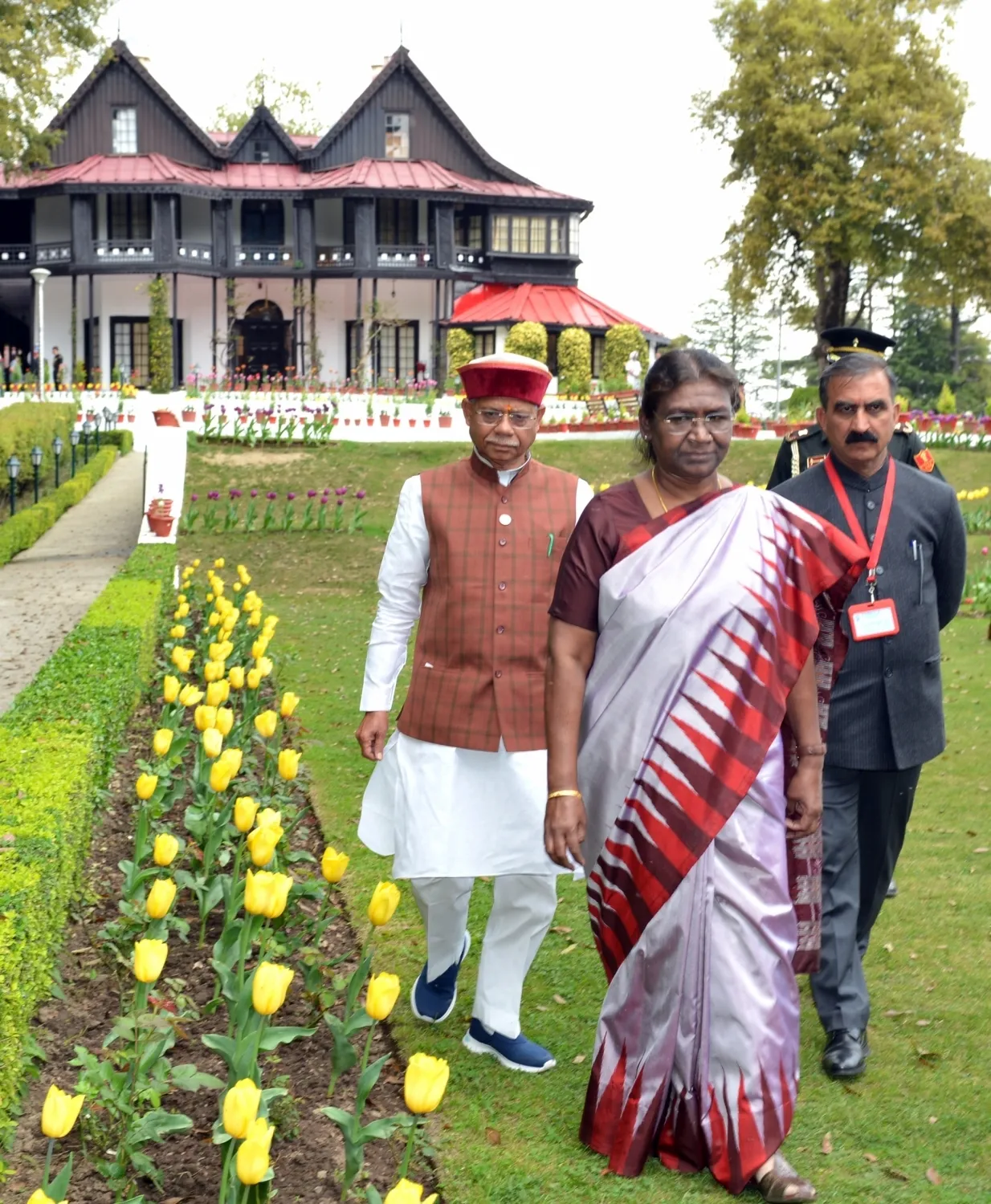 President Murmu visits Army Training Command in Shimla, ends 5-day Mashobra stay