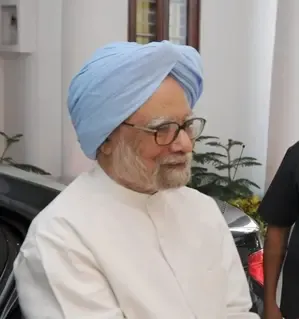 Dr. Singh Emphasizes Greater Professional Goals for Press Clubs During Visit to Chandigarh