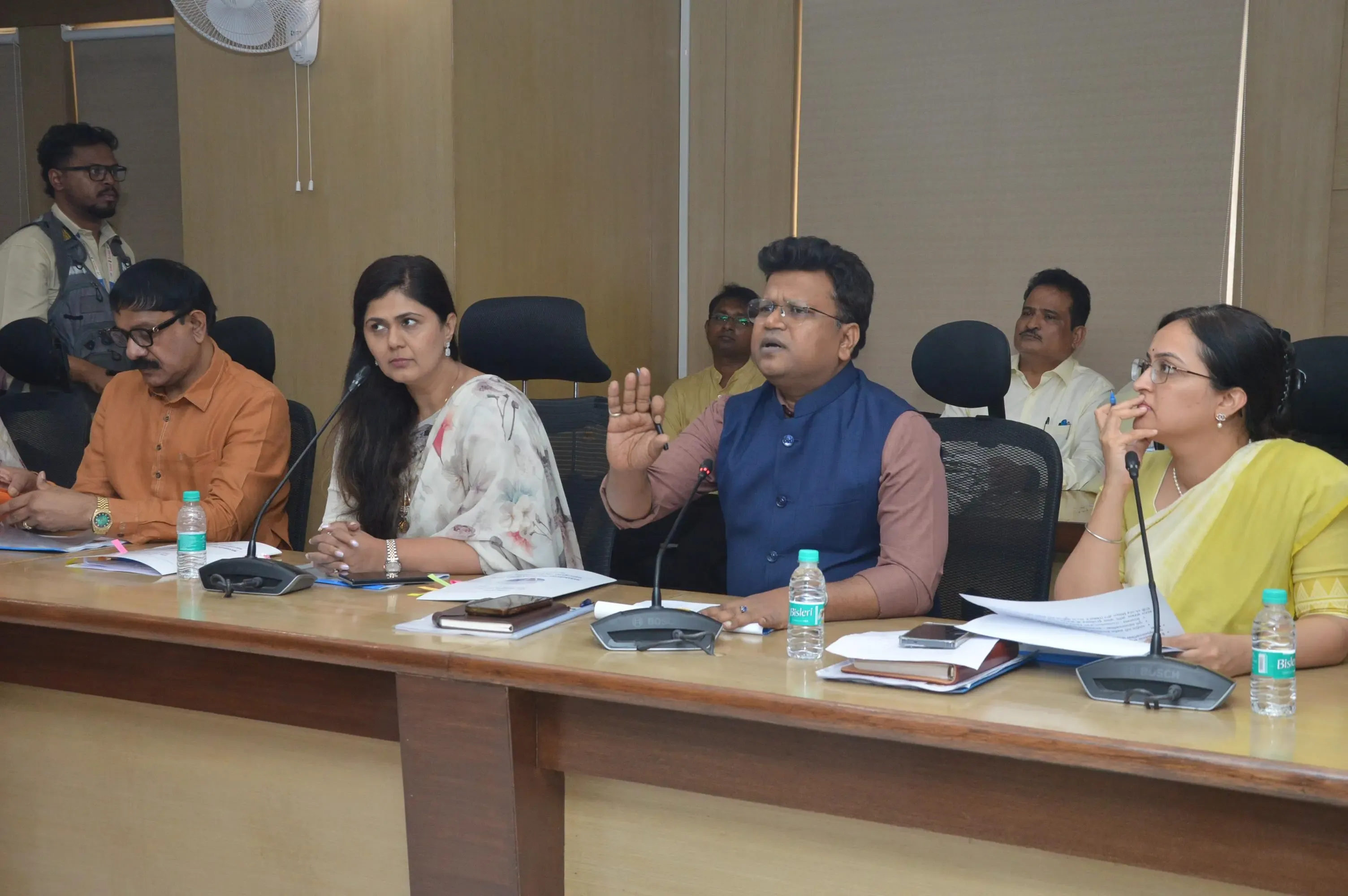 Maharashtra's Environment Minister Advocates for Sustainable River Beautification and Pollution Control
