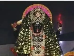 चैत्र नवरात्रि पर संभल के चामुंडा देवी मंदिर में भक्तों की अपार भीड़