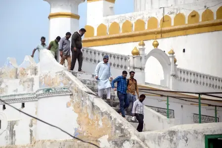 Allahabad HC dismisses Sambhal Namaz plea, bars private land as congregational space