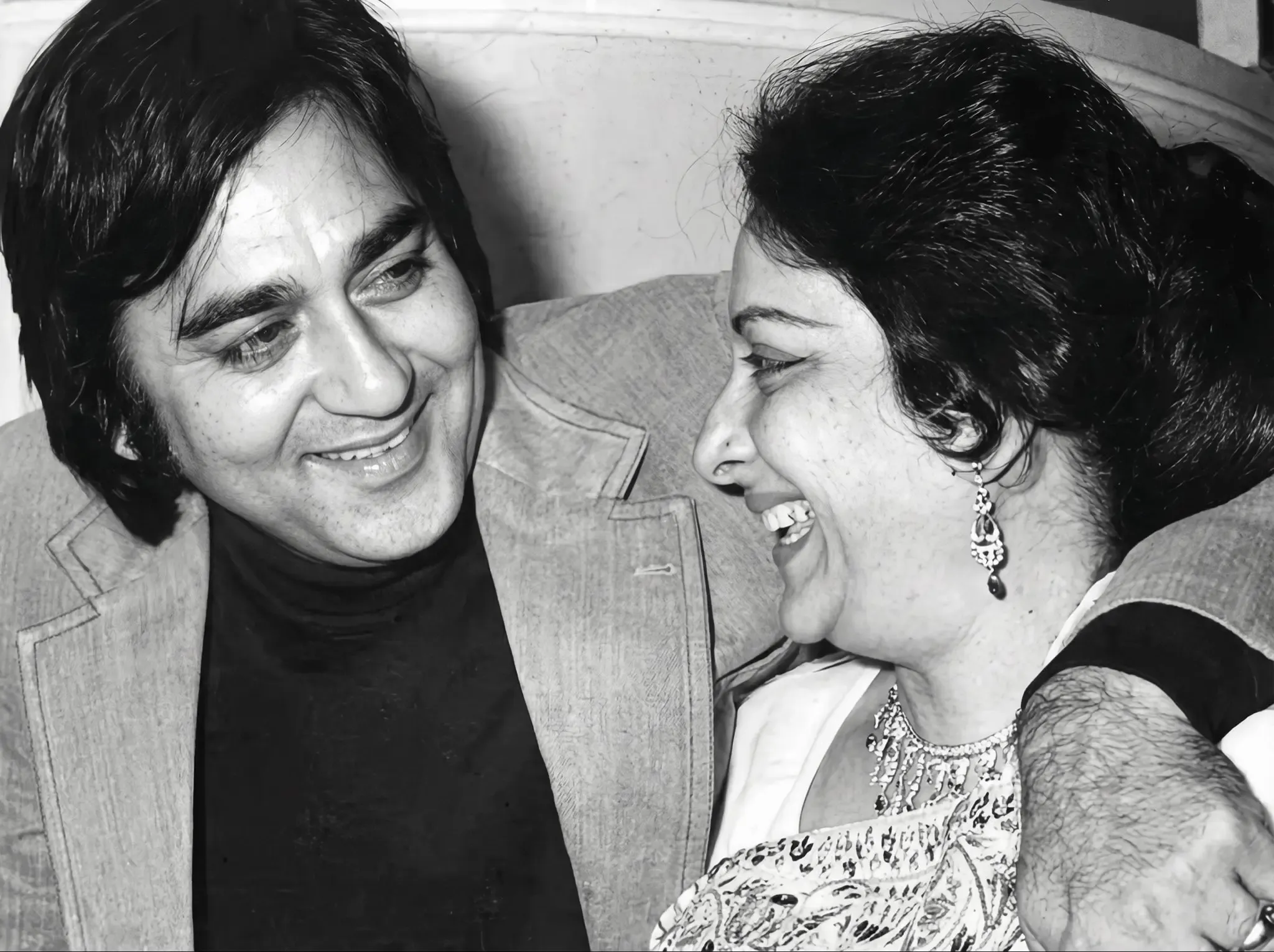 Priya Dutt Celebrates Parents' Marriage Anniversary with Heartfelt Throwback Photos
