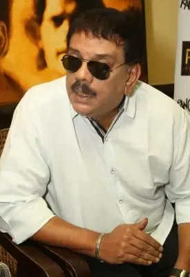 Priyadarshan's Passion Unfazed by Back Ailments