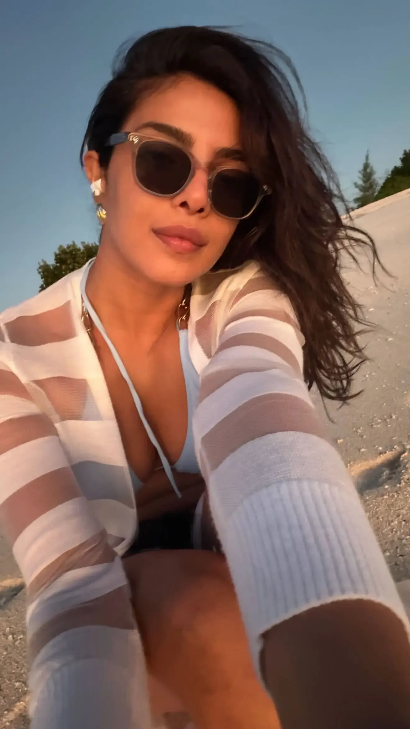 Is Priyanka Chopra Jonas Presenting Awards at the Golden Globes 2026?