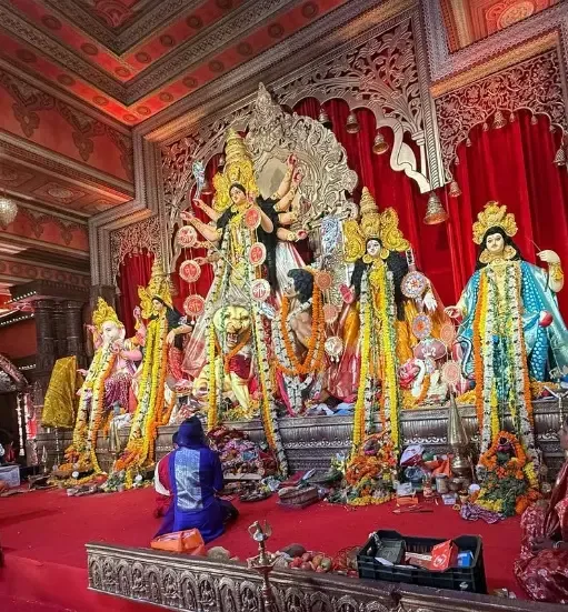How Did Priyanka Chopra Thank Tanishaa and Ayan Mukerji for Their Warm Welcome at Ashthami Pooja?