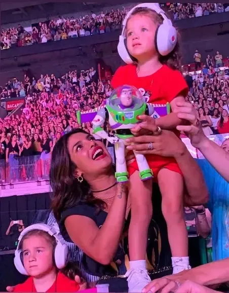 Did Priyanka Chopra Just Share an Adorable Birthday Wish for Kevin Jonas' Daughter Valentina?