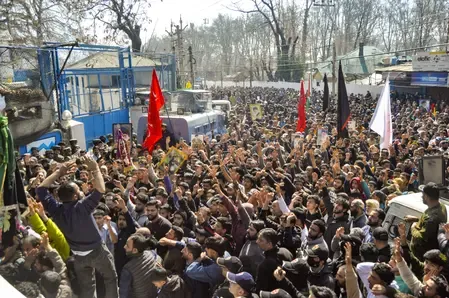 Protests Supporting Iran Persist in Kashmir Valley Amid Restrictions