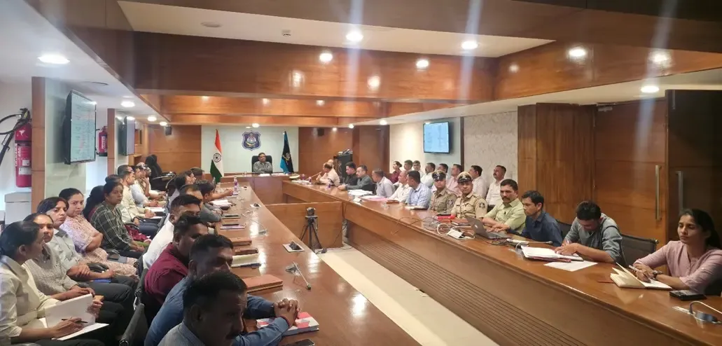 Gujarat DGP Advocates Proactive Measures Against Cybercrime