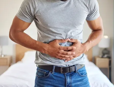 पुरुषों के लिए देर तक बैठना हो सकता है खतरनाक, प्रोस्टेट से जुड़ी समस्या करेगी परेशान