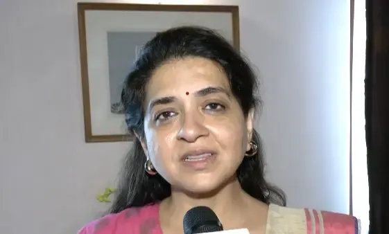 Shiv Sena's Shaina NC slams Rahul Gandhi over Delhi protests