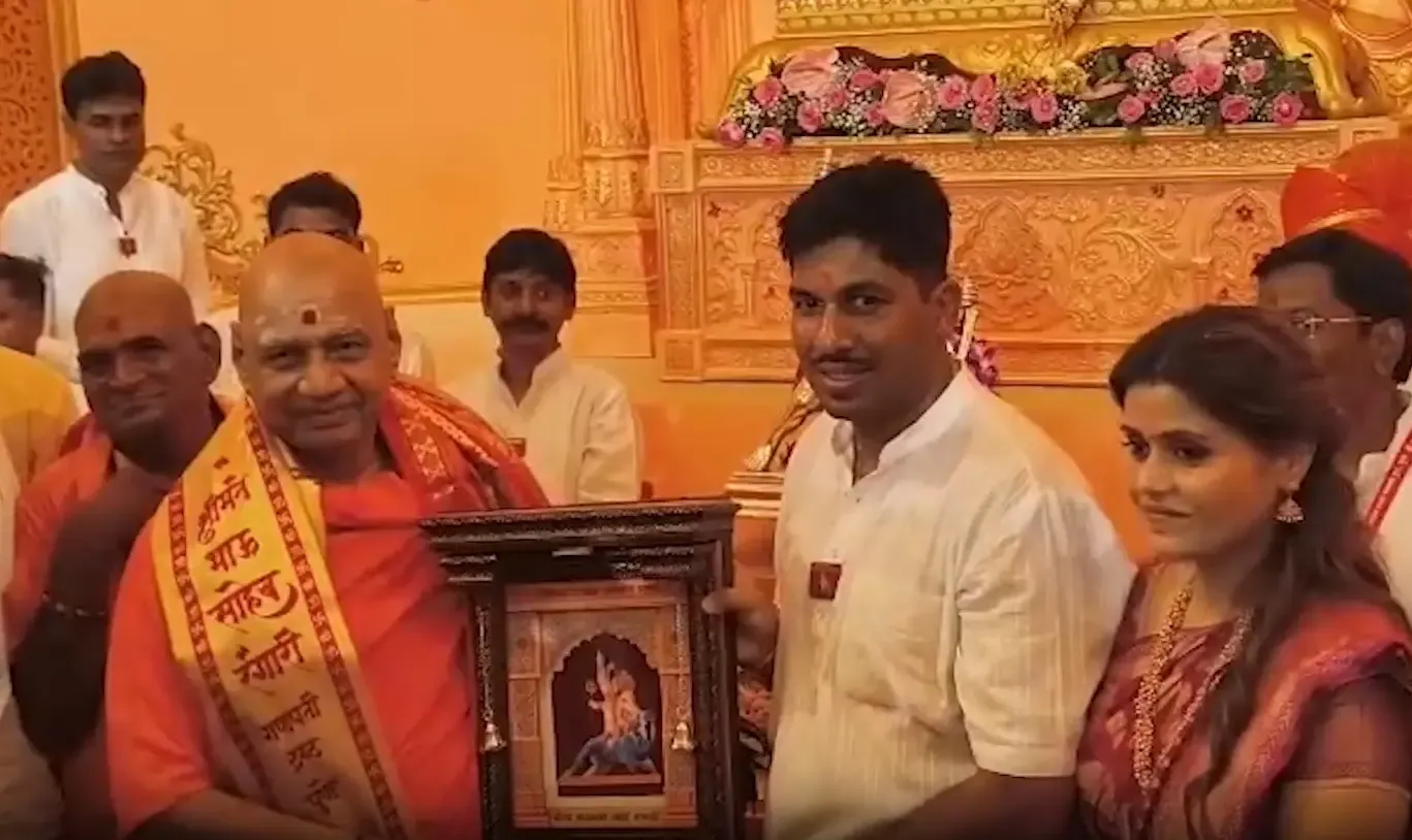 गोविंद देव गिरी महाराज का पुणे में युवाओं को संदेश: आत्मसंयम अपनाएँ, डीजे-मुक्त गणेशोत्सव का करें स्वागत