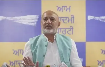 AAP Accuses Amit Shah of Plotting 7 MP Defections via Raghav Chadha