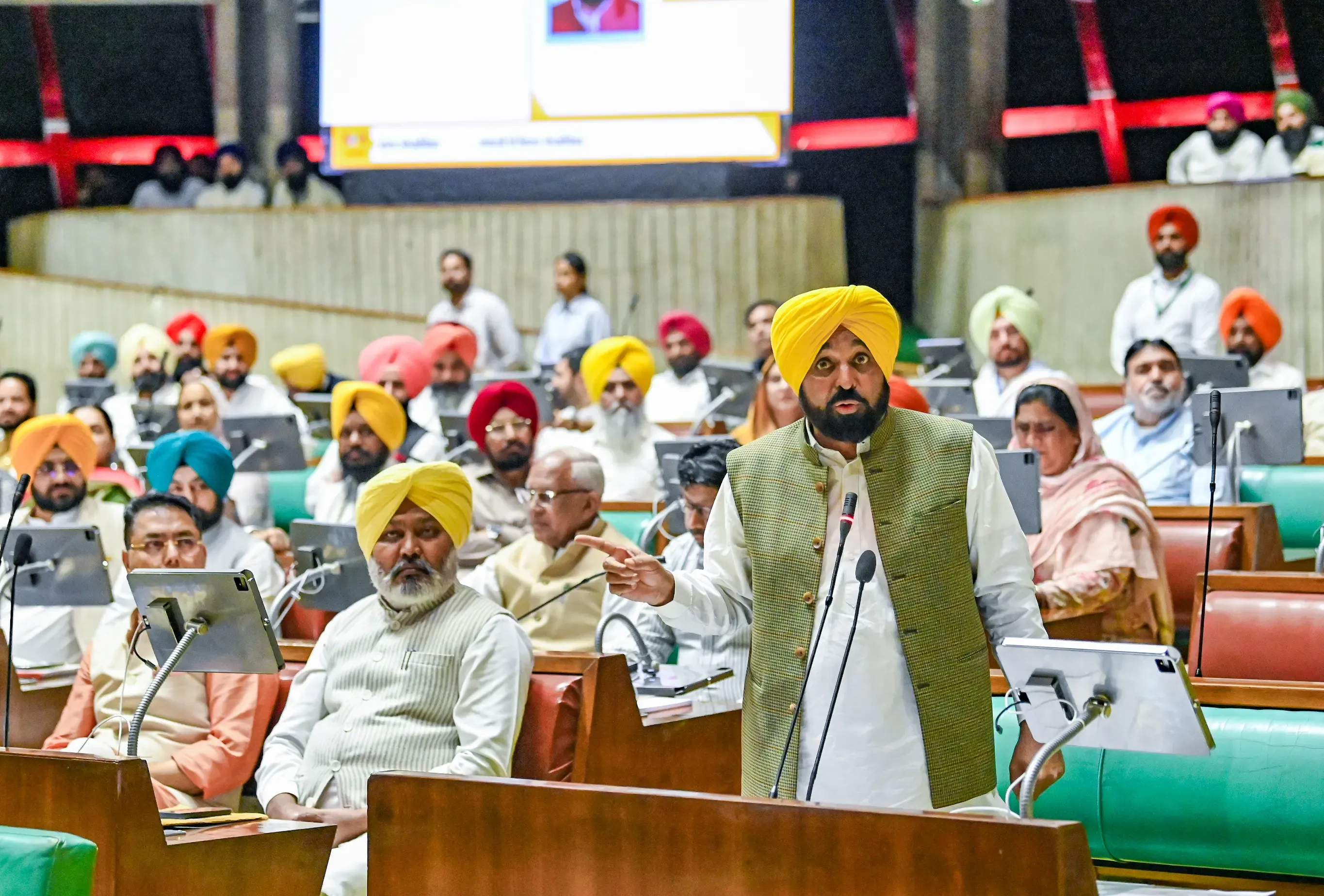 Punjab Assembly Unanimously Approves Life Imprisonment for Sacrilege Against Guru Granth Sahib