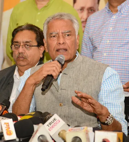 Punjab BJP chief Sunil Jakhar warns AAP against booth capture in local body polls
