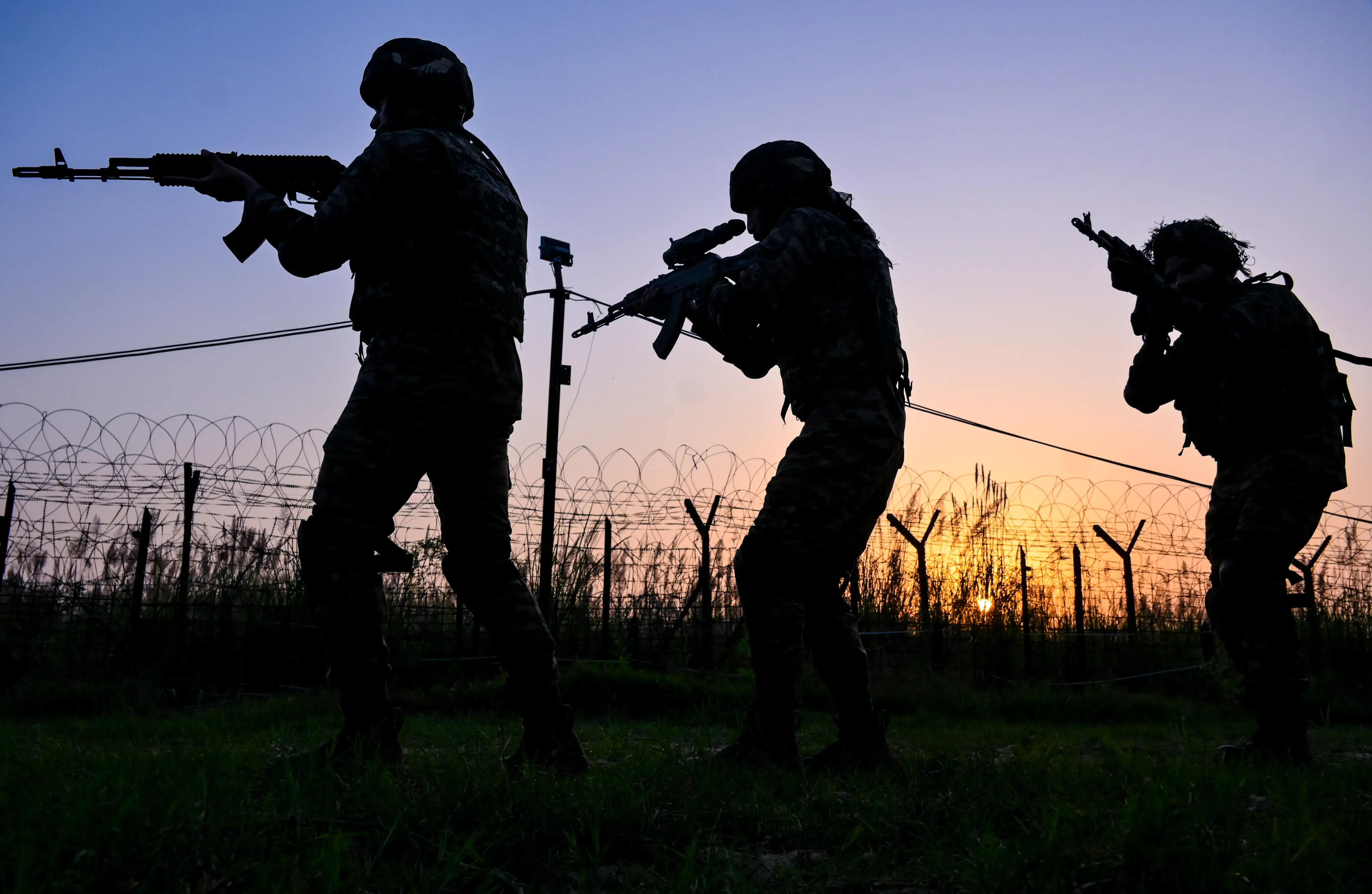 क्या पंजाब में बीएसएफ जवानों ने सीमा पर पाकिस्तानी घुसपैठिए को पकड़ लिया?