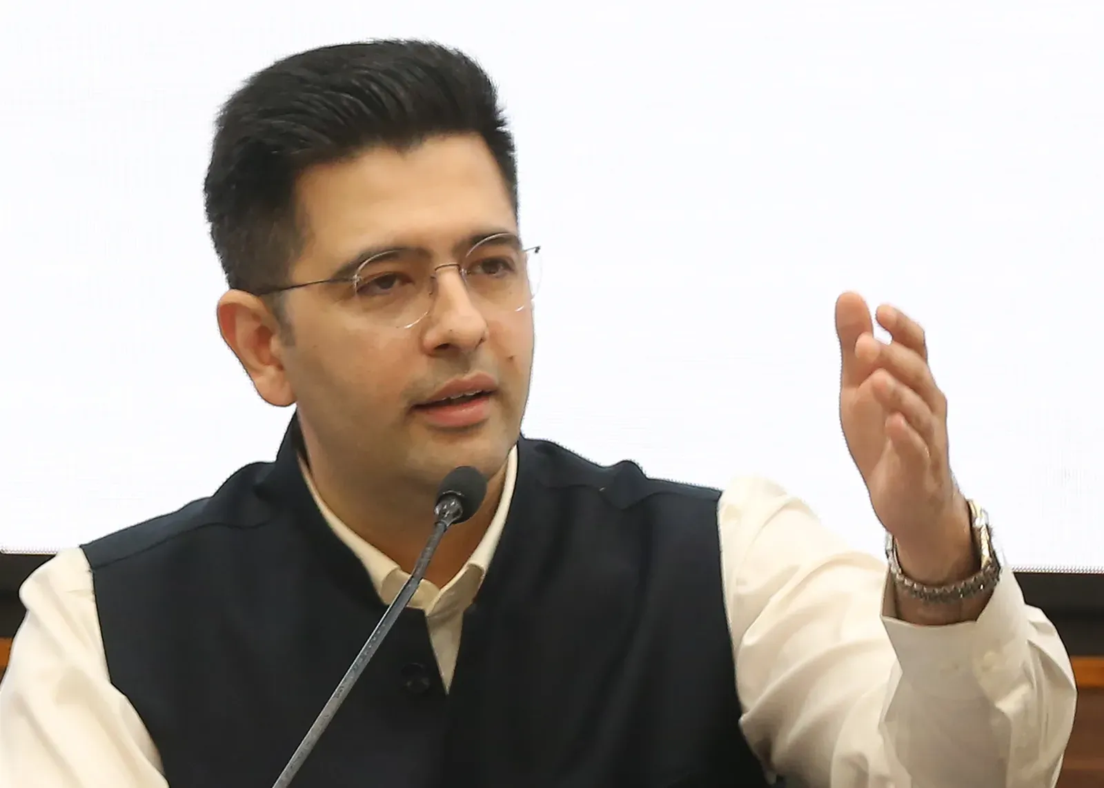 पंजाब ड्राफ्ट वोटर लिस्ट में 'शिफ्टेड' दर्ज: राघव चड्ढा ने AAP सरकार पर लगाया राजनीतिक प्रतिशोध का आरोप