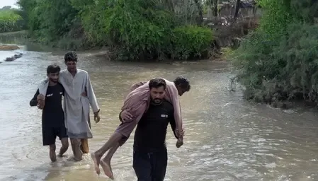 क्या पंजाब में भारी बारिश और बाढ़ से तबाही आई है? 48 घंटों में 71 मौतें