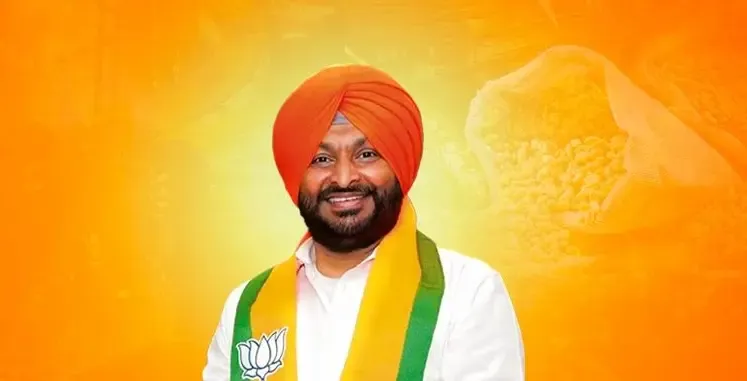 रवनीत सिंह बिट्टू ने नाबालिगों के कथित नशा सेवन का वीडियो शेयर कर AAP सरकार पर बोला हमला