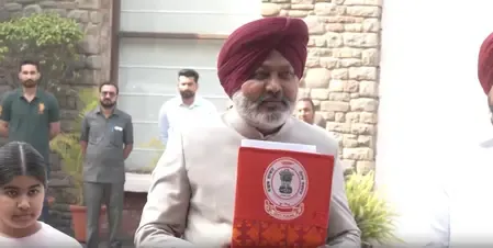 पंजाब सरकार आज अंतरराष्ट्रीय महिला दिवस पर पेश करेगी विशेष बजट, वित्त मंत्री ने किए दस्तावेजों पर हस्ताक्षर
