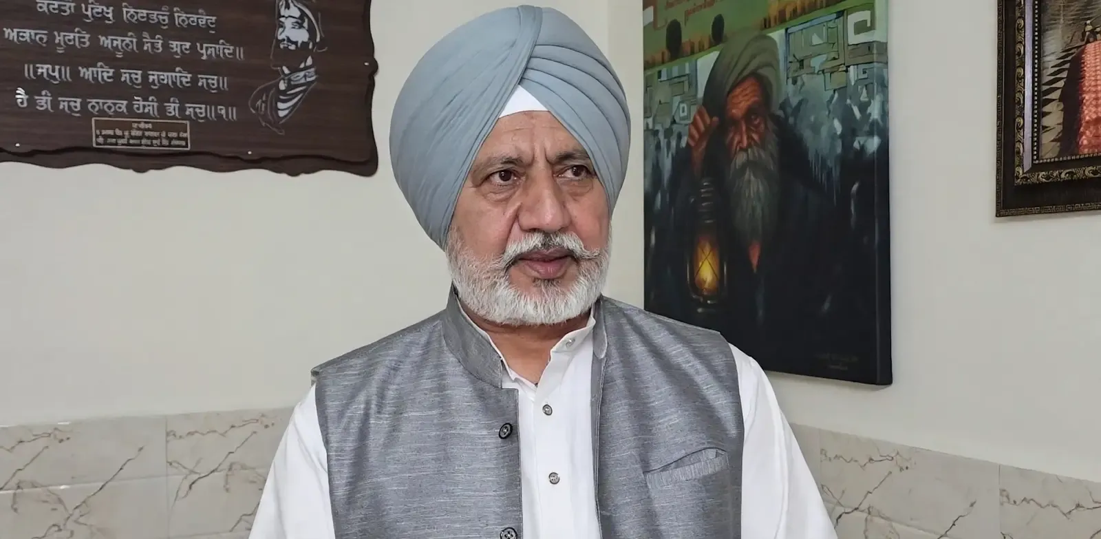 भगवंत मान को एयरपोर्ट पर ३ घंटे रोका, ₹50,000 का नोटिस — AAP ने केंद्र पर साधा निशाना
