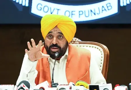 Punjab Launches 24/7 Helpline for Stranded Nationals in the Middle East