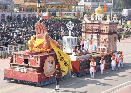 How Did Punjab’s Tableau Pay Tribute to Guru Tegh Bahadur?