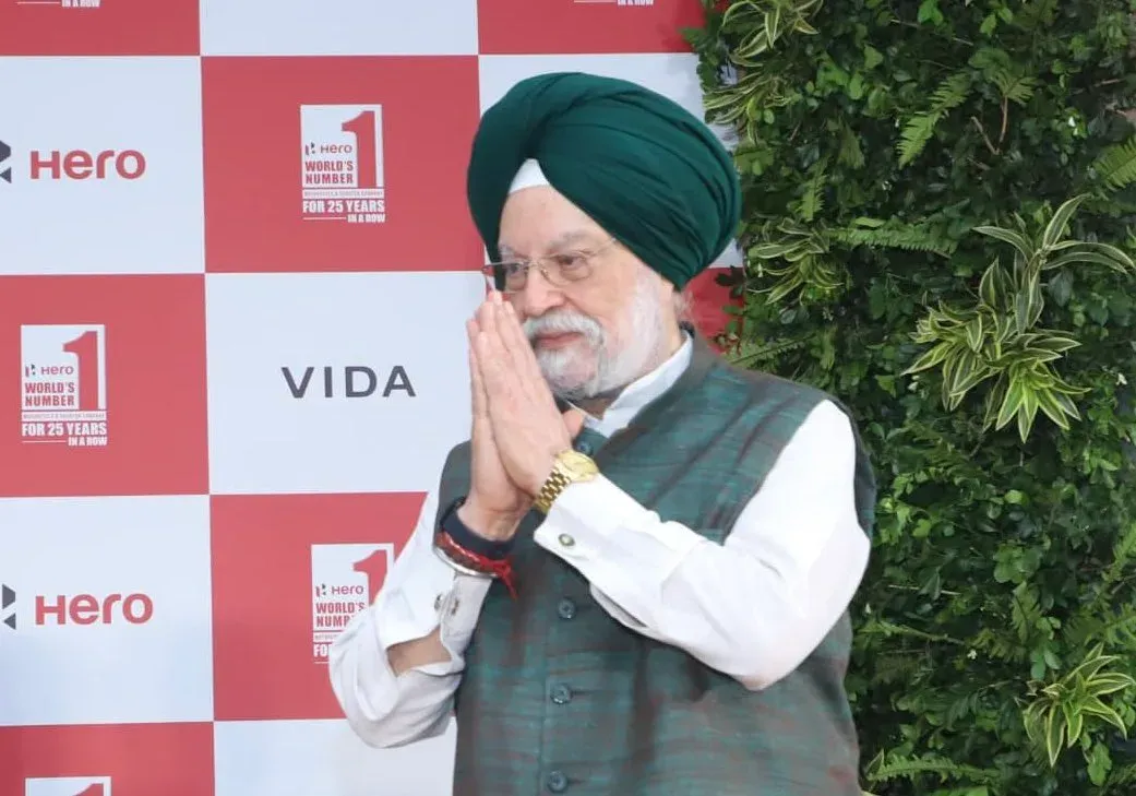 Puri Hails Flex-Fuel Two-Wheeler Launch, Cites 20% Ethanol Blending