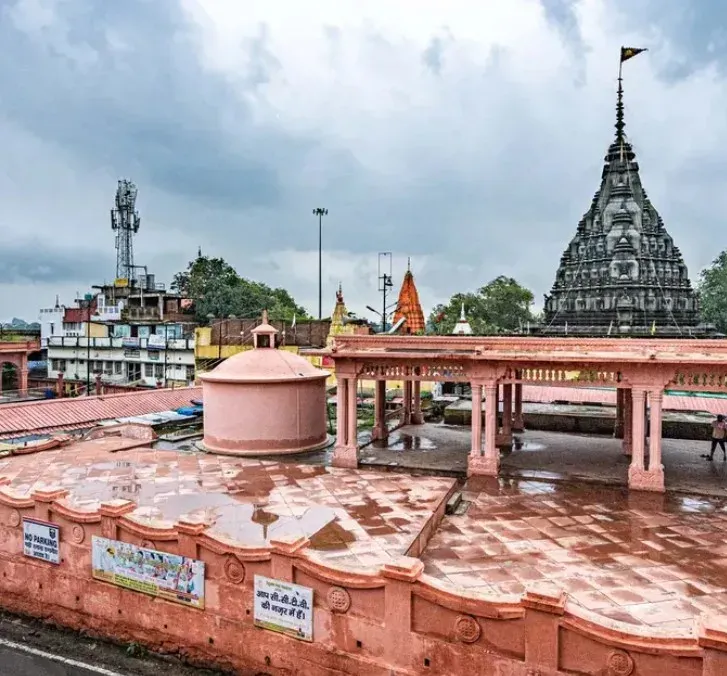 पुरुषोत्तम मास 2026: गया का विष्णुपद मंदिर — नारायण के पदचिन्हों पर 18वीं सदी की अहिल्याबाई की विरासत