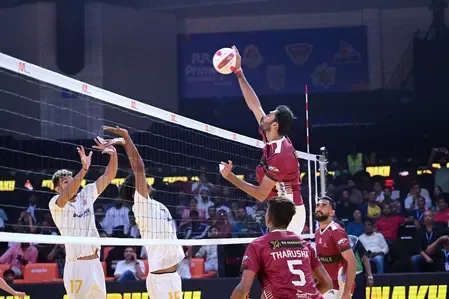 How Did Ahmedabad Defenders Overcome Calicut Heroes?
