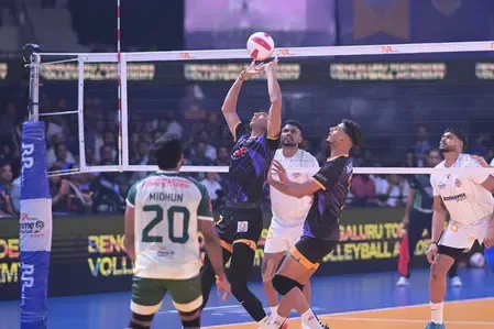 PVL 2025: Bengaluru Torpeodes beat Ahmedabad Defenders, book final against Mumbai Meteors 