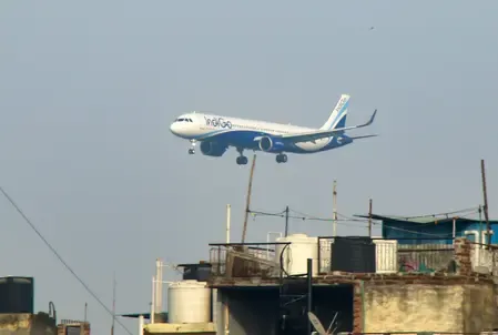 Why Were Flights Disrupted at Delhi Due to R-Day Preparations?