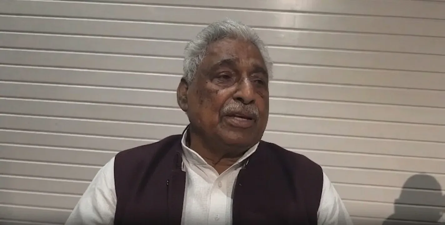 राम मंदिर चढ़ावा चोरी पर सपा का हमला: माता प्रसाद पांडेय बोले — 'मंदिर का पैसा चुराना घोर अन्याय'