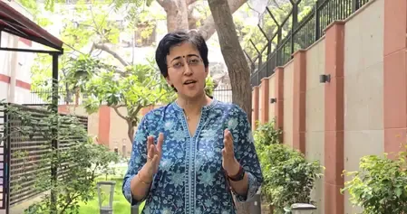 राघव चड्ढा पर आतिशी का पलटवार, पूछा- सरकार से सवाल पूछने में डर क्यों