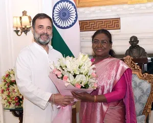 राष्ट्रपति द्रौपदी मुर्मू के जन्मदिन पर राहुल गांधी, खड़गे समेत कई नेताओं ने दीं शुभकामनाएं