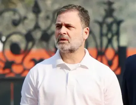 राहुल गांधी इंदौर पहुंचे, दूषित जल पीड़ितों से मिलेंगे