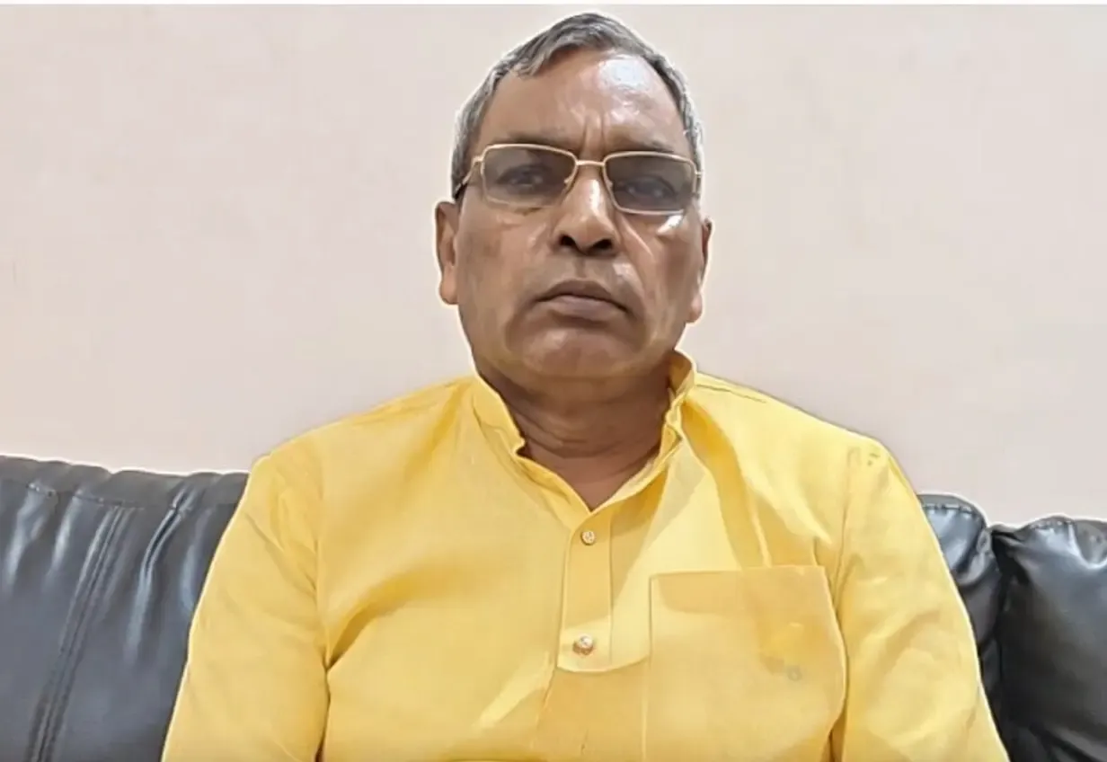 ओपी राजभर ने राहुल गांधी पर कसा तंज, कहा- विदेश में भारत को कटघरे में खड़ा करते हैं