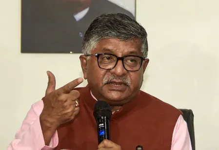 रविशंकर प्रसाद का राहुल गांधी पर हमला: 'मुद्दे नहीं, जो उठाते हैं उसी पर पिट जाते हैं'