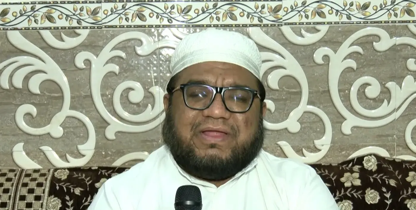 राहुल गांधी की मांसाहार टिप्पणी पर मुफ्ती वजाहत कासमी का पलटवार: 'सनातन संस्कृति में मांस का कोई स्थान नहीं'