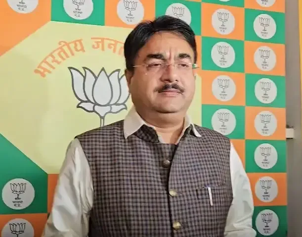 राहुल गांधी मध्य प्रदेश में झूठ फैलाते हैं, PM का अपमान माफ नहीं होगा: मंत्री नरेंद्र शिवाजी पटेल