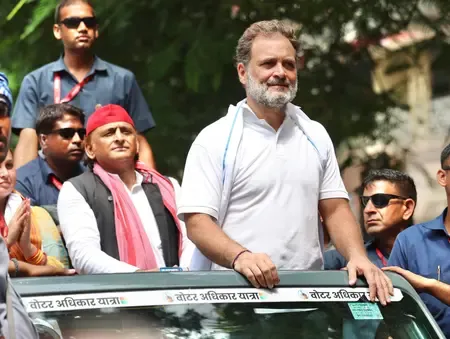 राहुल गांधी ने अखिलेश यादव को दिया धन्यवाद, बोले, दो भाई, वोट चोरों की तबाही