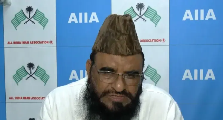 मौलाना रशीदी का बड़ा बयान: राहुल गांधी मुस्लिम सीएम घोषित करें तो सपा को नहीं मिलेगा एक भी वोट
