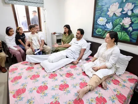 Rahul Gandhi Honors CRPF Officer Who Sacrificed His Leg in Anti-Maoist Operation