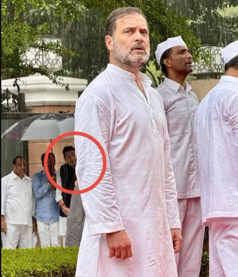 Why Did Rahul Gandhi’s Viral Photo with Jagdish Tytler Spark BJP's Backlash?