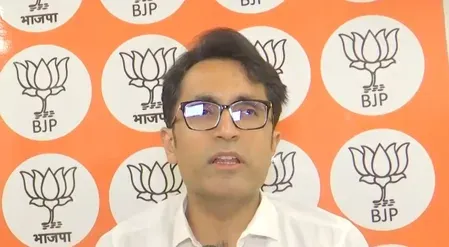 राहुल-प्रियंका कैंप की लड़ाई से कमजोर हो रही कांग्रेस: प्रदीप भंडारी  