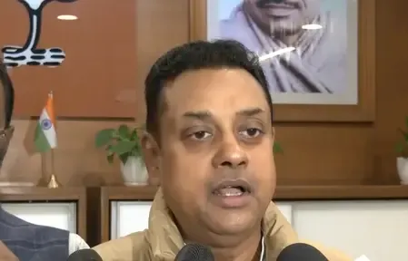 राहुल-प्रियंका के आरोपों पर संबित पात्रा का पलटवार, चुनाव आयोग पर तंज को भी बताया अनुचित